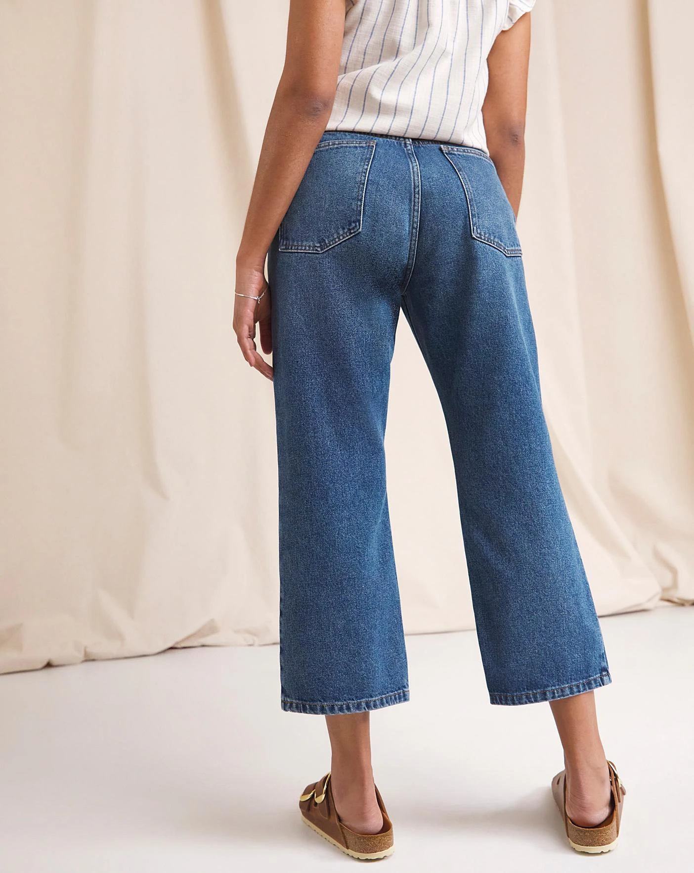 Anise Lily Vintage Blue Crop Flare Jeans| Vintage Blue 2 Anise Lily Vintage Blue Crop Flare Jeans| Vintage Blue - Image 2