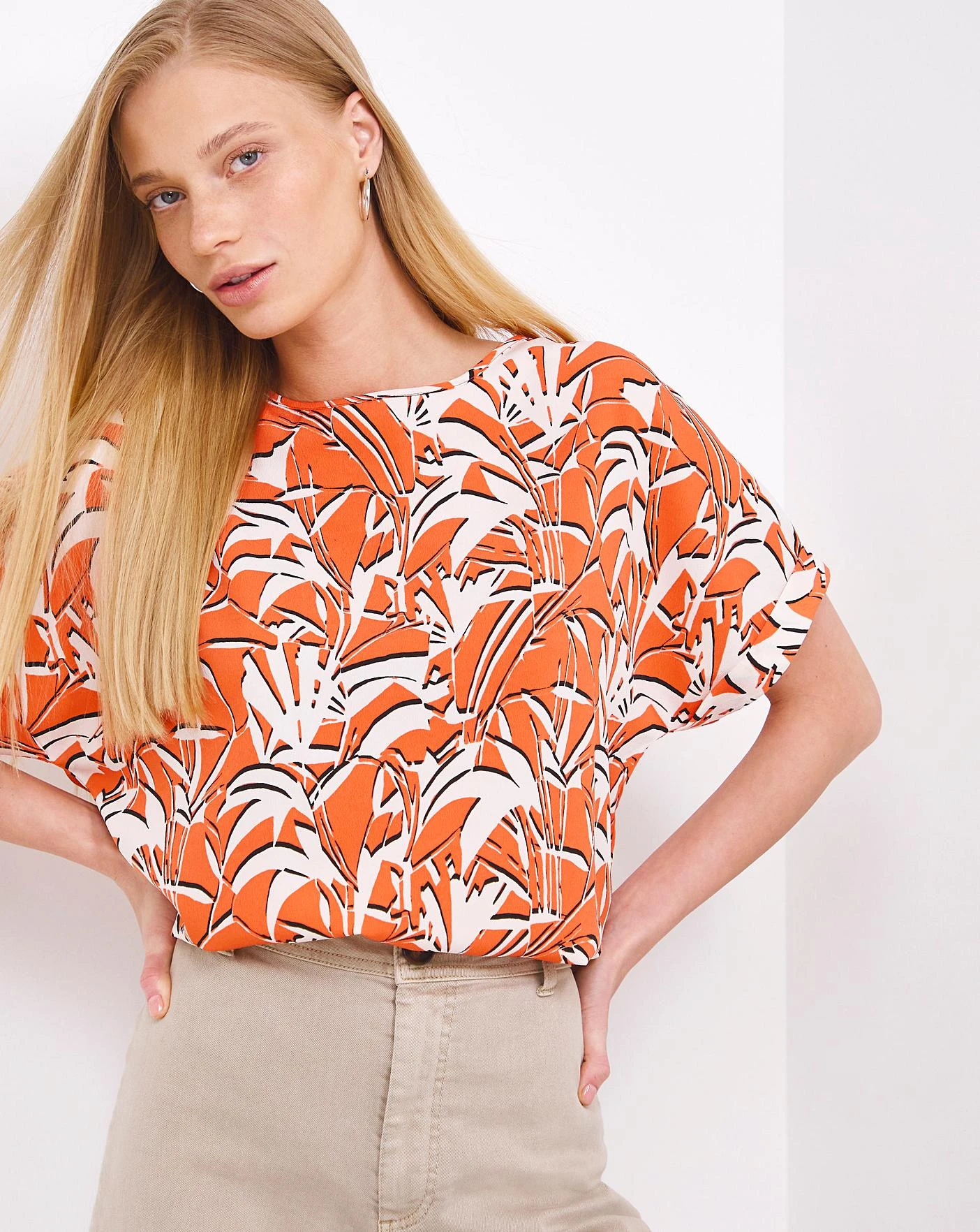 Red Tropical Short Sleeve Longline Boxy Top| Tropical Print 2 Red Tropical Short Sleeve Longline Boxy Top| Tropical Print - Image 2