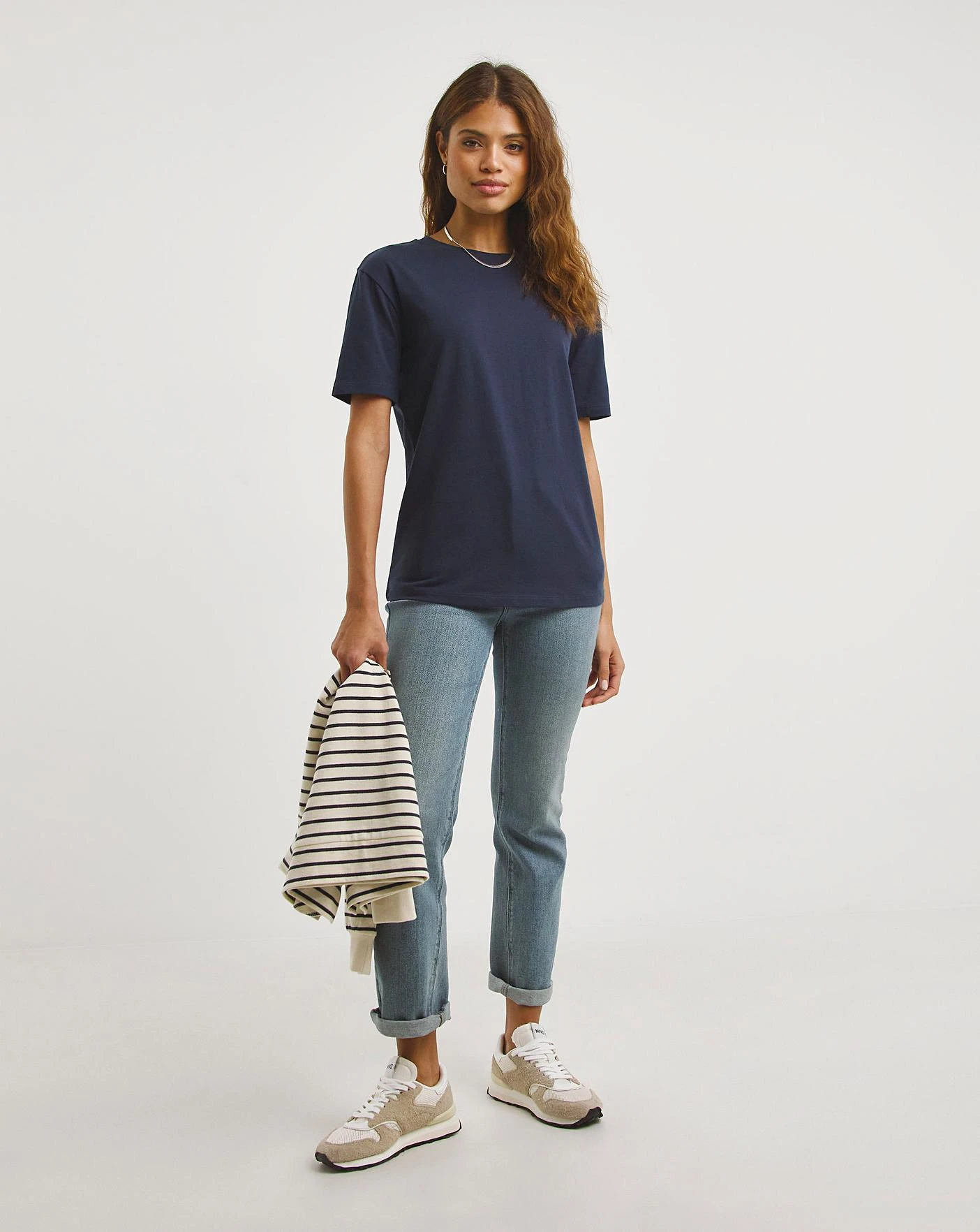 Navy Basic Cotton Crew Neck Short Sleeve T-Shirt| Navy 2 Navy Basic Cotton Crew Neck Short Sleeve T-Shirt| Navy - Image 2
