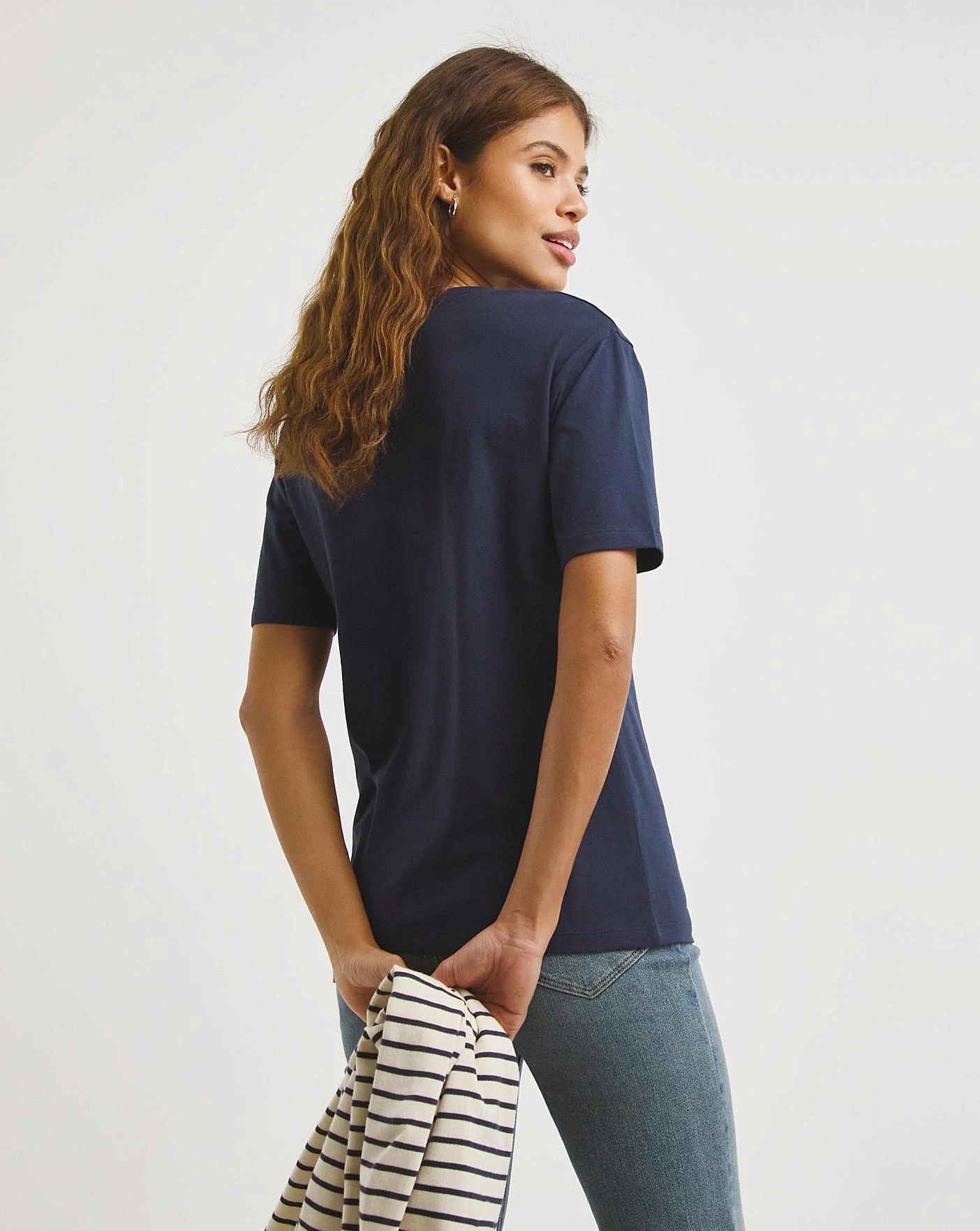 Navy Basic Cotton Crew Neck Short Sleeve T-Shirt| Navy 4 Navy Basic Cotton Crew Neck Short Sleeve T-Shirt| Navy - Image 4