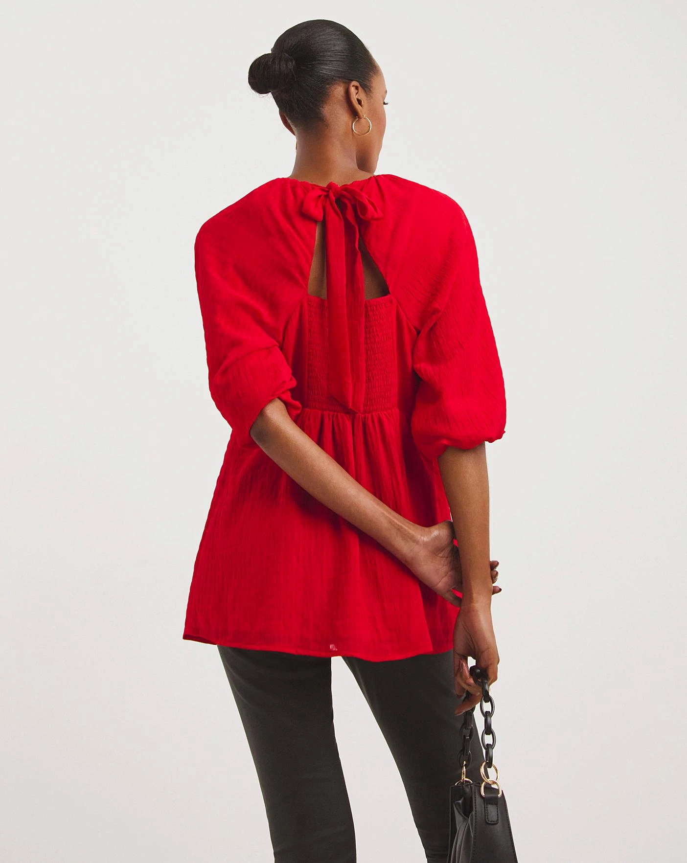 Scarlet Exposed Back Textured Swing Top| Scarlet 3 Scarlet Exposed Back Textured Swing Top| Scarlet - Image 3