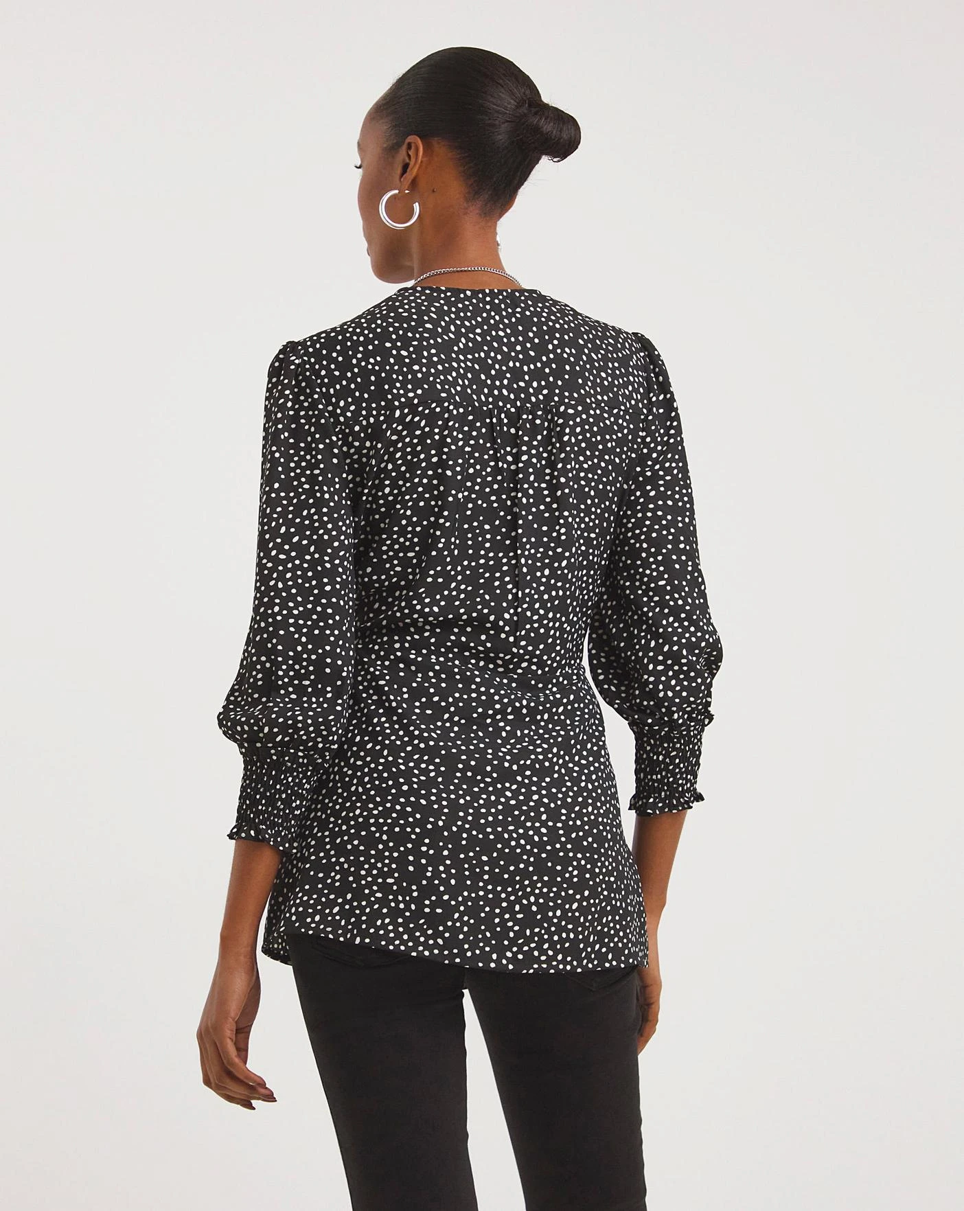 Tie Front V Neck Blouse| Mono Print 4 Tie Front V Neck Blouse| Mono Print - Image 4