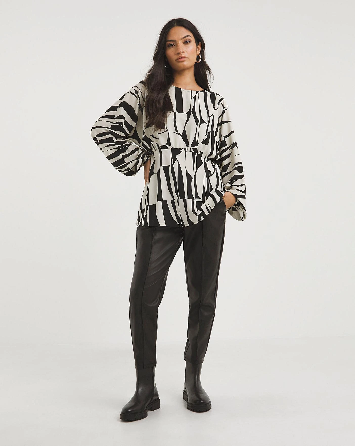 Mono Print Balloon Sleeve Tea Blouse| Mono Print 4 Mono Print Balloon Sleeve Tea Blouse| Mono Print - Image 4