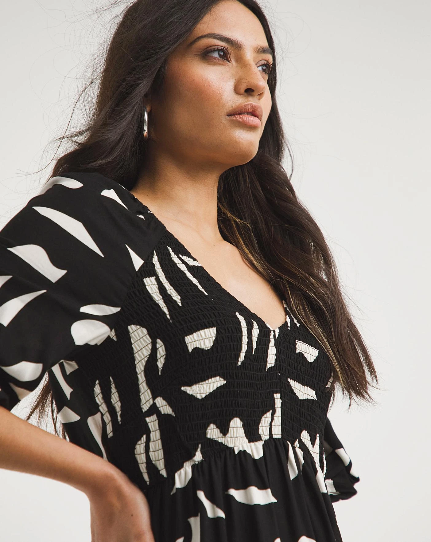 Mono Print Shirred Bodice V Neck Top| Mono Print 2 Mono Print Shirred Bodice V Neck Top| Mono Print - Image 2