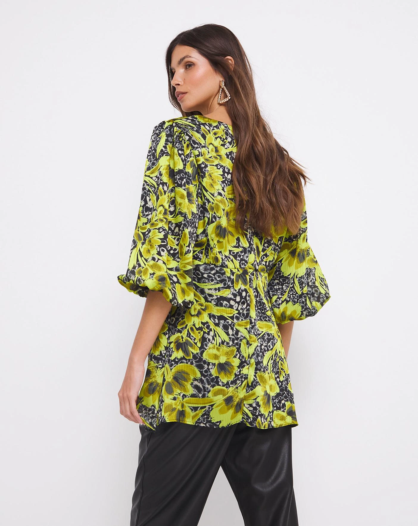 Joanna Hope Satin Balloon Sleeve Blouse| Print 3 Joanna Hope Satin Balloon Sleeve Blouse| Print - Image 3