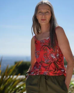 Floral Print Scoop Back Vest| Floral Print