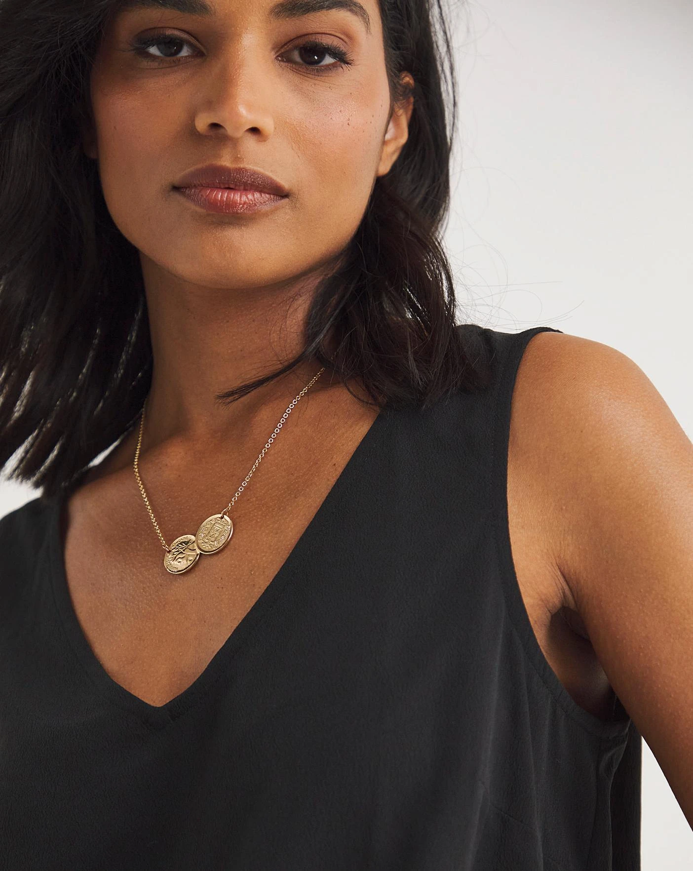 Black V Neck Woven Vest| Black 2 Black V Neck Woven Vest| Black - Image 2