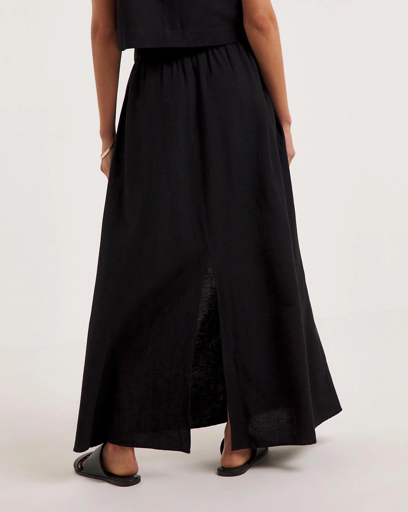 Ro&Zo Linen Blend Skirt| Black 2 Ro&Zo Linen Blend Skirt| Black - Image 2