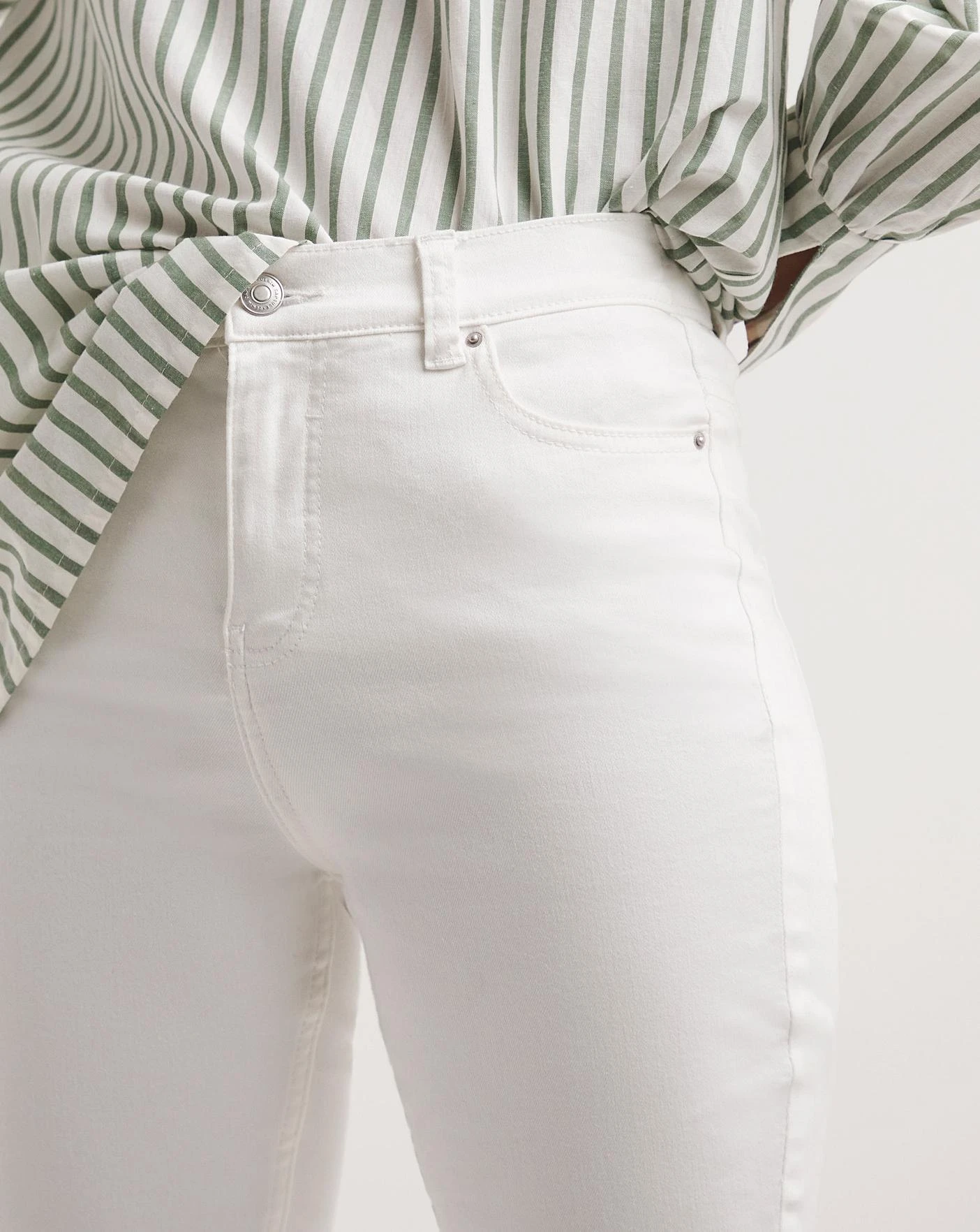 White 24/7 Skinny Jeans| White 3 White 24/7 Skinny Jeans| White - Image 3