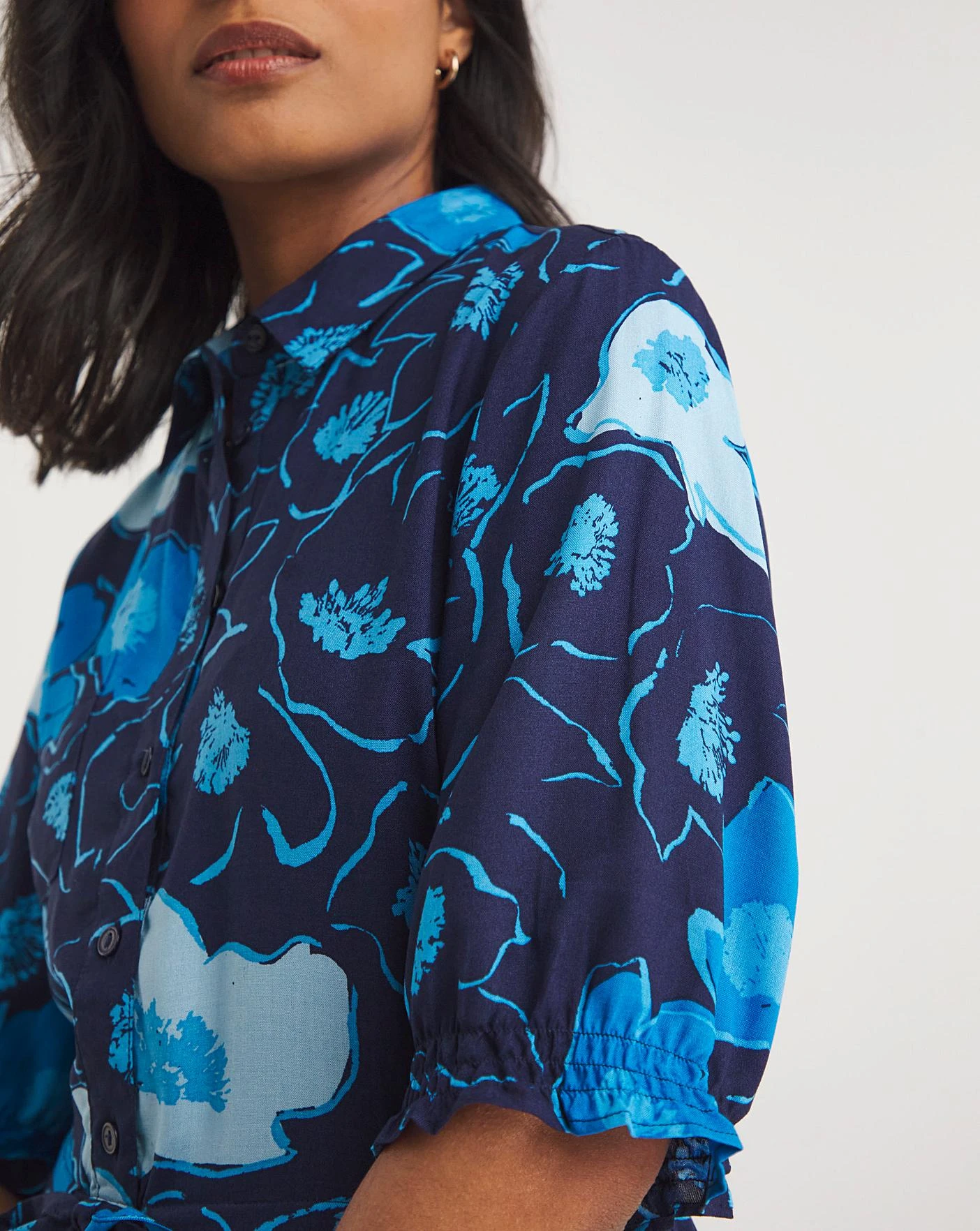 Midi Shirt Dress With Asymetric Hem And Drawstrings| Blue Print 3 Midi Shirt Dress With Asymetric Hem And Drawstrings| Blue Print - Image 3