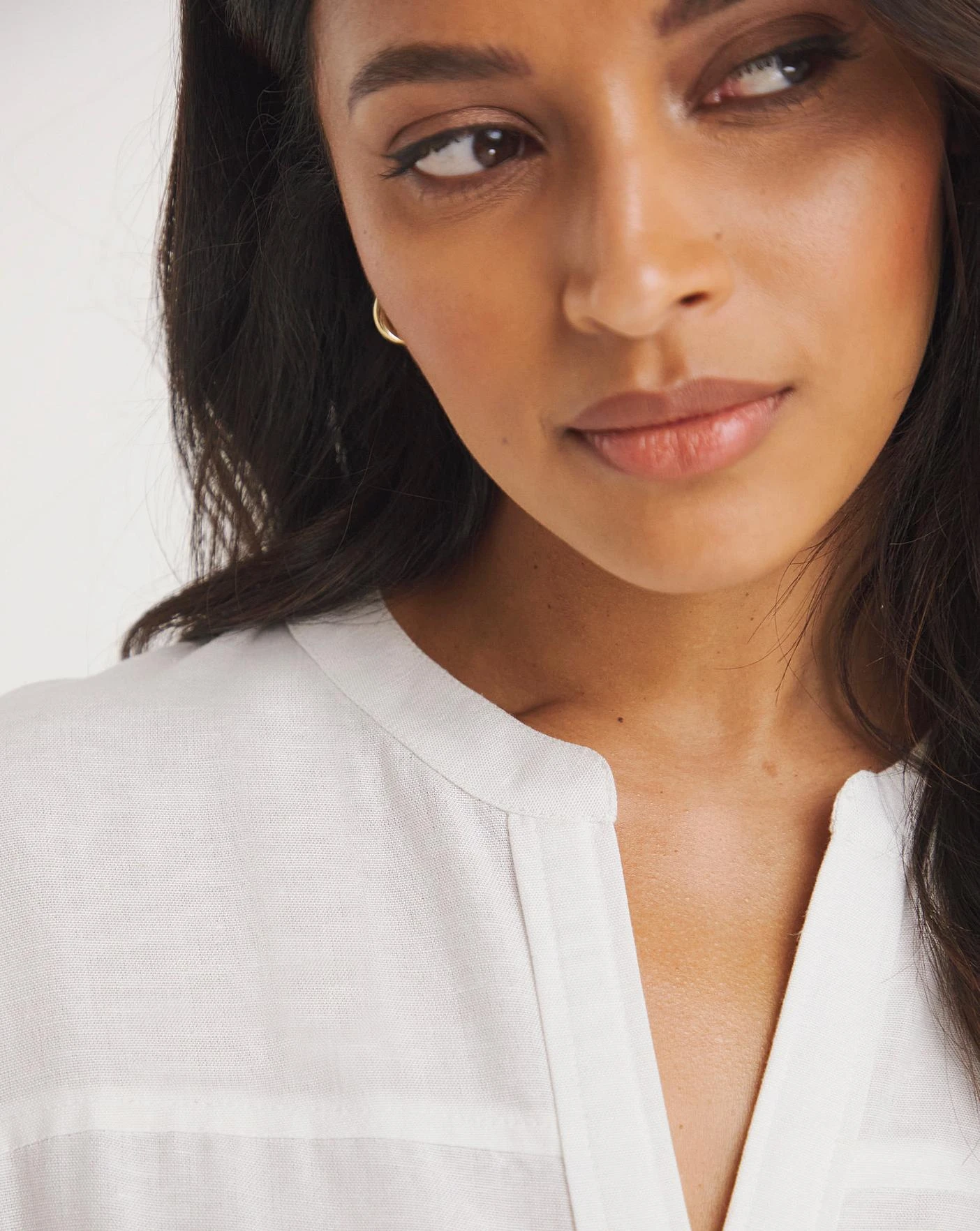 White Short Sleeved Linen Top| White 3 White Short Sleeved Linen Top| White - Image 3