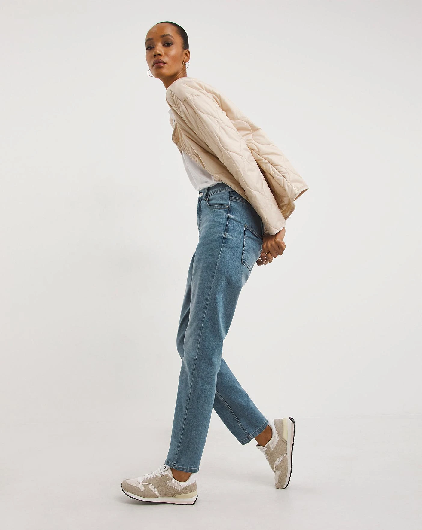 24/7 Authentic Light Boyfriend Jeans| Lghtvintage 1 24/7 Authentic Light Boyfriend Jeans| Lghtvintage